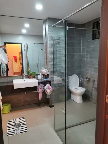 Rumah Teres 3 Tingkat untuk Dijual di Bandar Puteri Puchong (Puchong) - Junbin Low - Bathroom - PropertyGuru.com.my