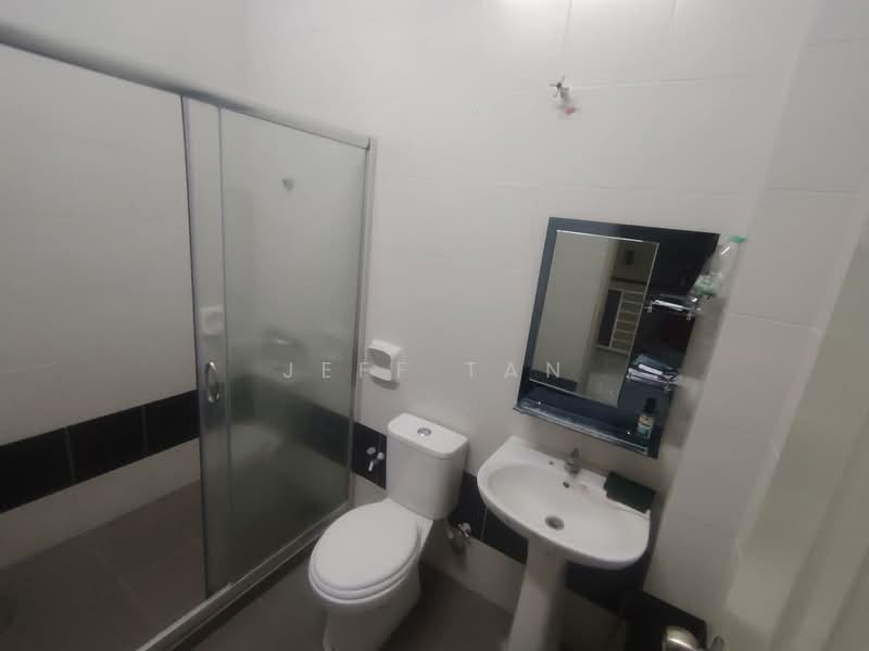 Rumah Teres 2 Tingkat untuk Dijual di Taman Rasi Jaya (Menglembu) - Jeff Tan - Bathroom - PropertyGuru.com.my