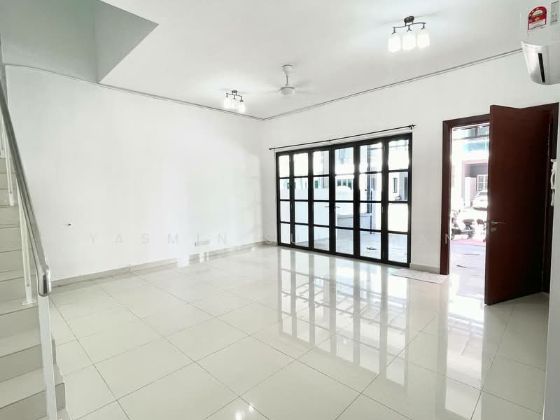 Townhouse for Rent in Duta Suria (Ampang) - Yasmin Sulaiman - Living Room - PropertyGuru.com.my
