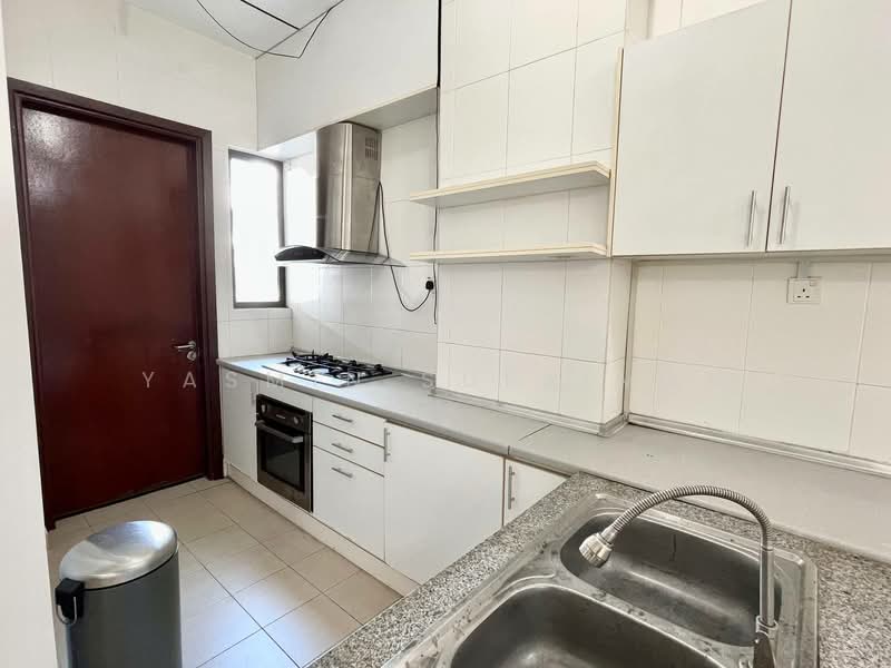 Townhouse for Rent in Duta Suria (Ampang) - Yasmin Sulaiman - Kitchen - PropertyGuru.com.my