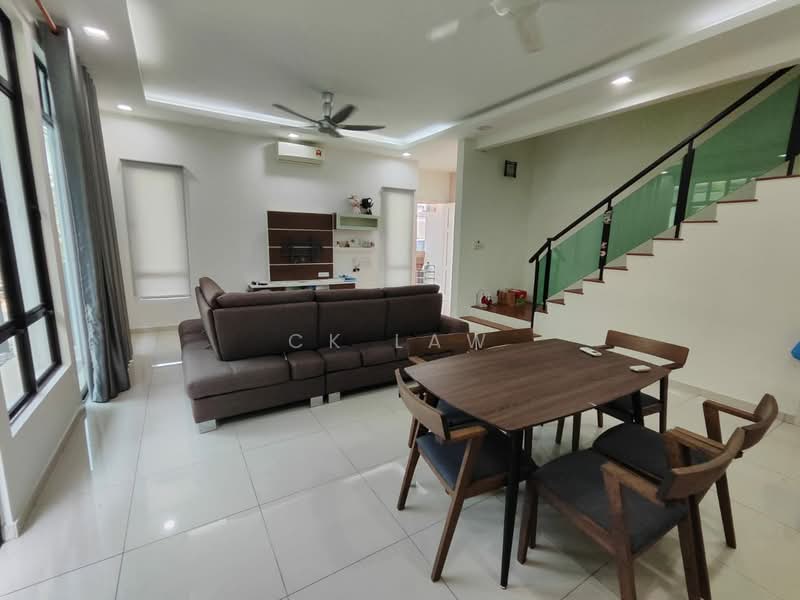 Rumah Kluster untuk Dijual di Eco Majestic (Semenyih) - CK Law - Living Room - PropertyGuru.com.my