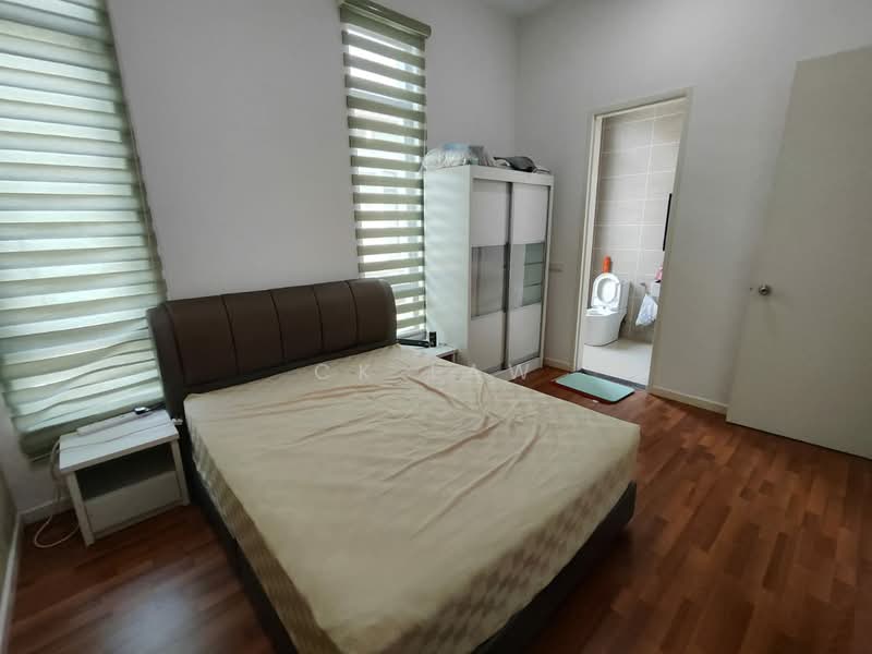 Rumah Kluster untuk Dijual di Eco Majestic (Semenyih) - CK Law - Bedroom - PropertyGuru.com.my