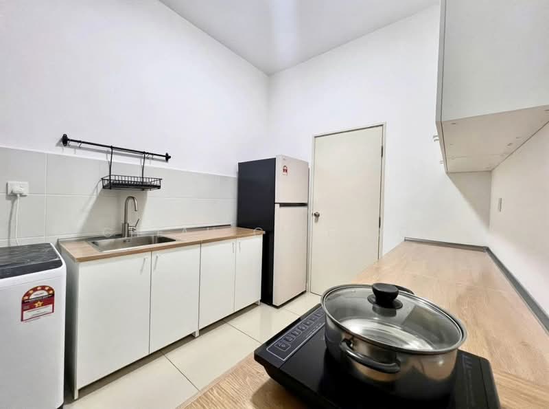 Townhouse for Rent in Bandar Cassia (Batu Kawan) - Cheau Chie Ooi - Kitchen - PropertyGuru.com.my