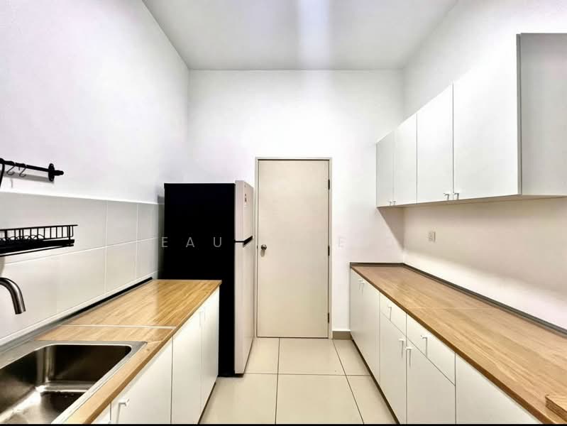 Townhouse for Rent in Bandar Cassia (Batu Kawan) - Cheau Chie Ooi - Kitchen - PropertyGuru.com.my