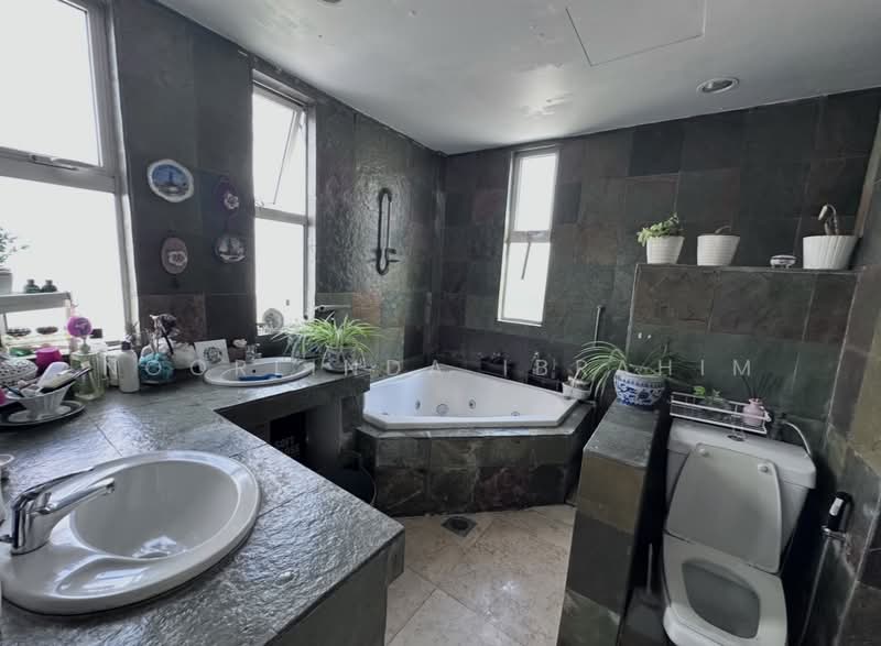 Rumah Banglo untuk Dijual di Seksyen 13 (Shah Alam) - Noorlinda Ibrahim - PropertyGuru.com.my