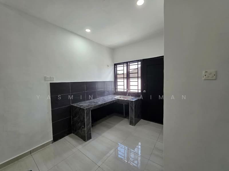 1-storey Terraced House for Sale in Taman Bemban (Bemban) - Yasmin Sulaiman - PropertyGuru.com.my