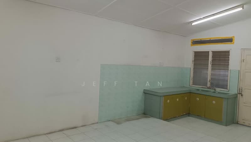 Rumah Kluster untuk Dijual di Taman Ipoh Selatan (Ipoh) - Jeff Tan - Kitchen - PropertyGuru.com.my