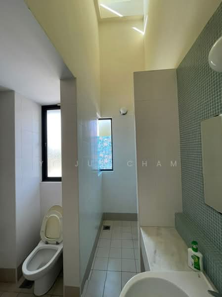 Rumah Teres 2 Tingkat untuk Disewa di Desa Parkcity (Kuala Lumpur) - Yi Jun Cham - Bathroom - PropertyGuru.com.my