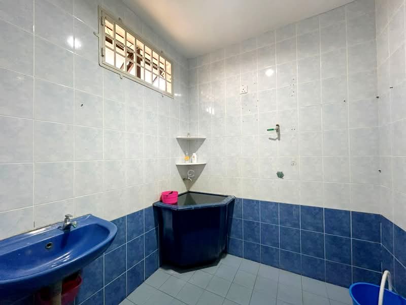 Semi-Detached House for Sale in Lunas (Kedah) - Jin Chuah - Bathroom - PropertyGuru.com.my
