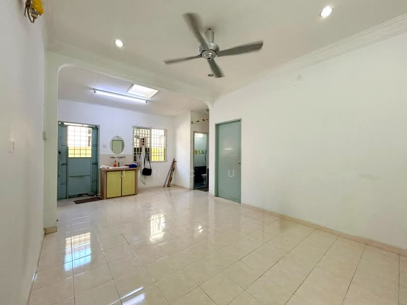 Semi-Detached House for Sale in Lunas (Kedah) - Jin Chuah - Living Room - PropertyGuru.com.my