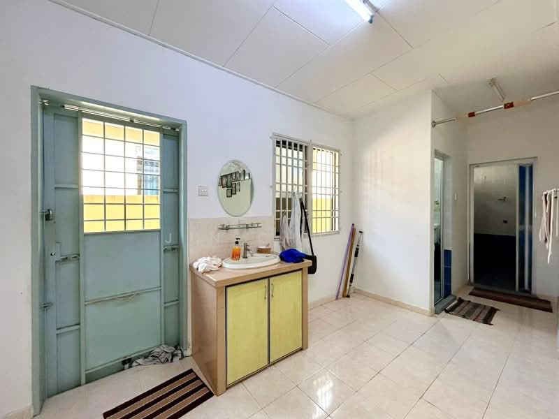 Semi-Detached House for Sale in Lunas (Kedah) - Jin Chuah - Bathroom - PropertyGuru.com.my
