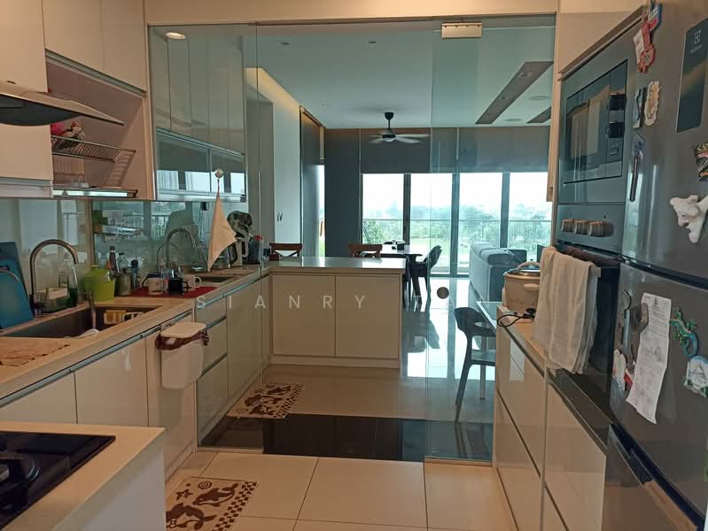 Condominium for Sale at KM1 East - Sianry Tan - Kitchen - PropertyGuru.com.my