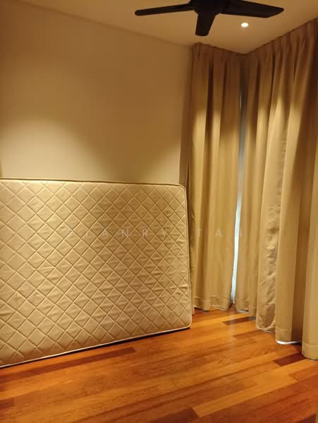 Condominium for Sale at KM1 East - Sianry Tan - Bedroom - PropertyGuru.com.my