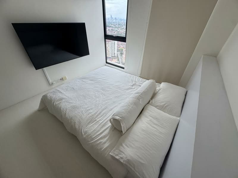 Servis Apartment untuk Disewa di Residential Suites @ HighPark - Leon Teh - Bedroom - PropertyGuru.com.my