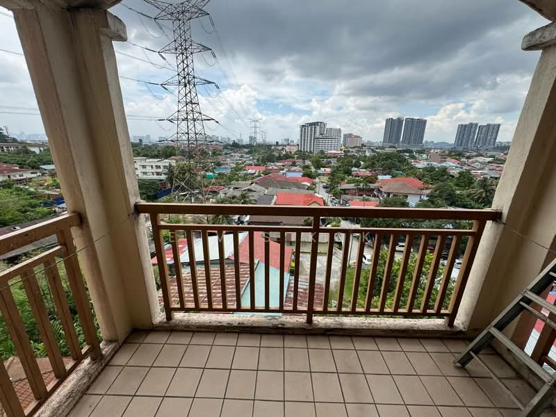 Apartment for Sale at Pangsapuri Sri Astana - Elvis Kok - Balcony - PropertyGuru.com.my