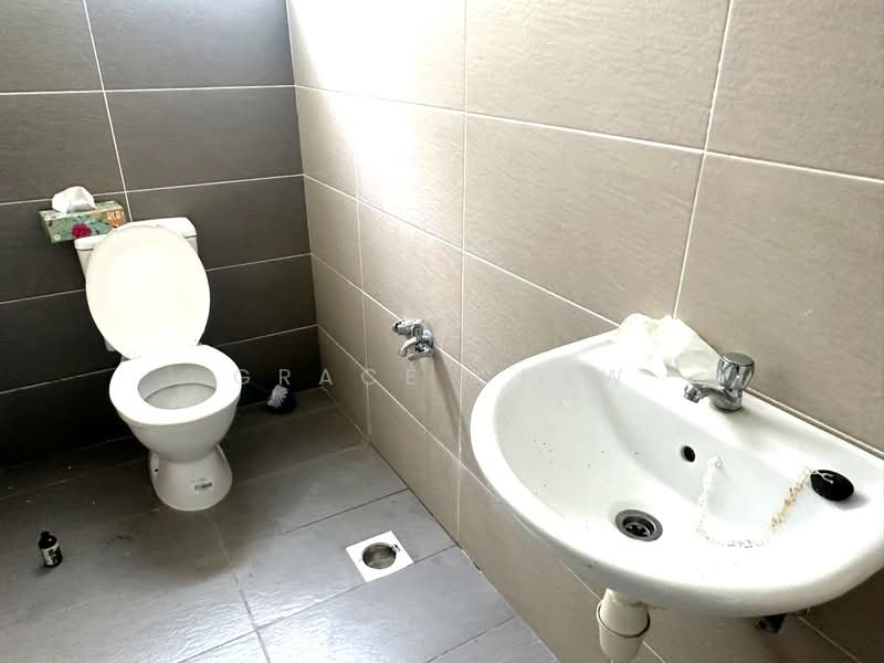 Shop for Rent in Iskandar Puteri (Nusajaya) (Johor) - Grace Chew - Bathroom - PropertyGuru.com.my