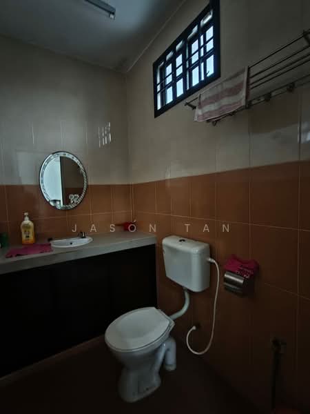 Rumah Teres 2 Tingkat untuk Dijual di Taman Puteri Wangsa (Ulu Tiram) - Jason Tan - Bathroom - PropertyGuru.com.my