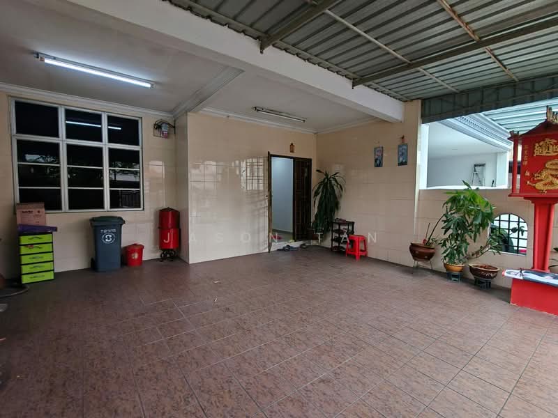 Rumah Teres 2 Tingkat untuk Dijual di Taman Puteri Wangsa (Ulu Tiram) - Jason Tan - Exterior - PropertyGuru.com.my