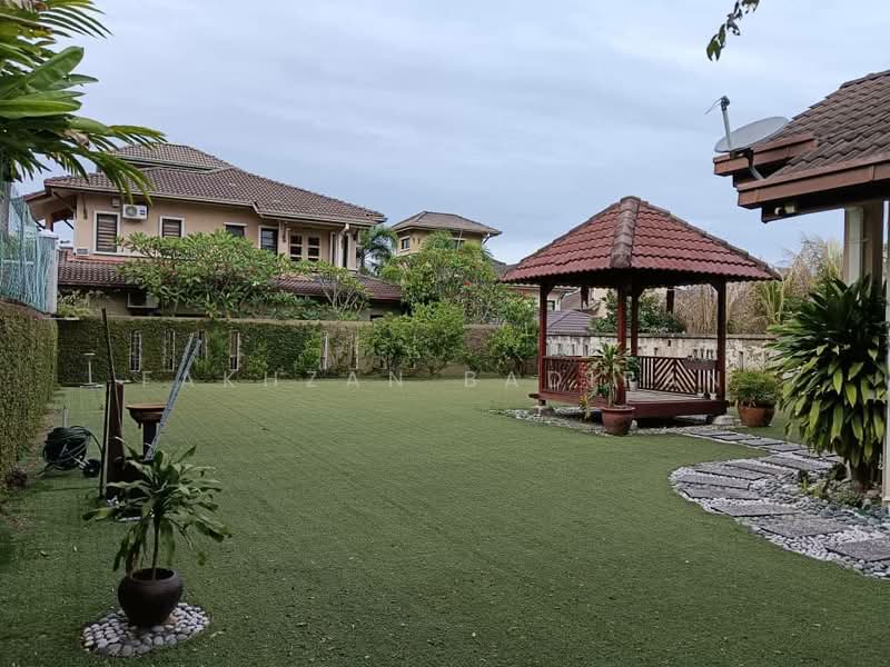 Rumah Berkembar untuk Dijual di Nilai Impian (Nilai) - Fakhzan Badiran - Exterior - PropertyGuru.com.my