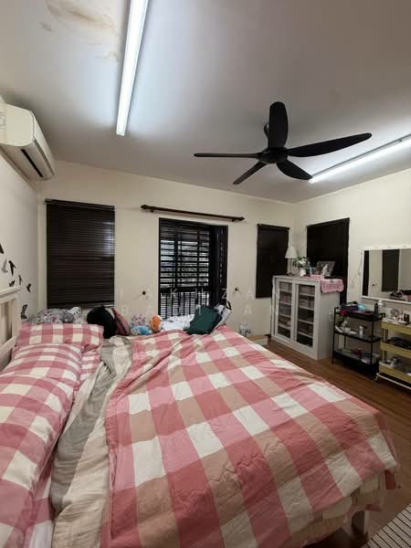 Rumah Berkembar untuk Dijual di Nilai Impian (Nilai) - Fakhzan Badiran - Bedroom - PropertyGuru.com.my