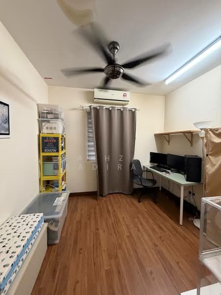 Rumah Berkembar untuk Dijual di Nilai Impian (Nilai) - Fakhzan Badiran - Study - PropertyGuru.com.my
