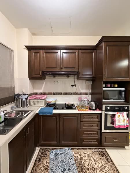 Rumah Berkembar untuk Dijual di Nilai Impian (Nilai) - Fakhzan Badiran - Kitchen - PropertyGuru.com.my
