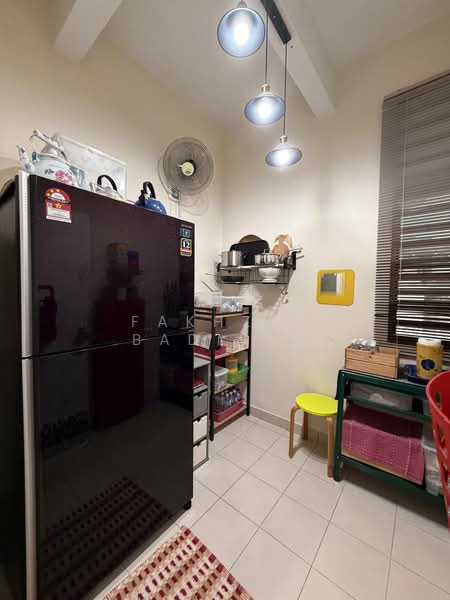 Rumah Berkembar untuk Dijual di Nilai Impian (Nilai) - Fakhzan Badiran - Kitchen - PropertyGuru.com.my