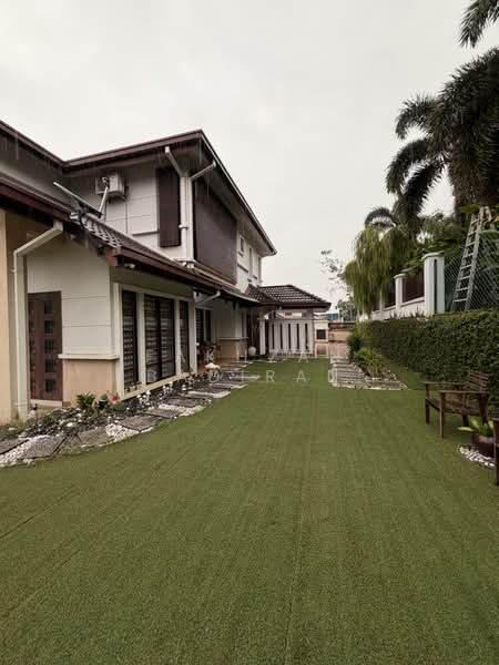 Rumah Berkembar untuk Dijual di Nilai Impian (Nilai) - Fakhzan Badiran - Exterior - PropertyGuru.com.my