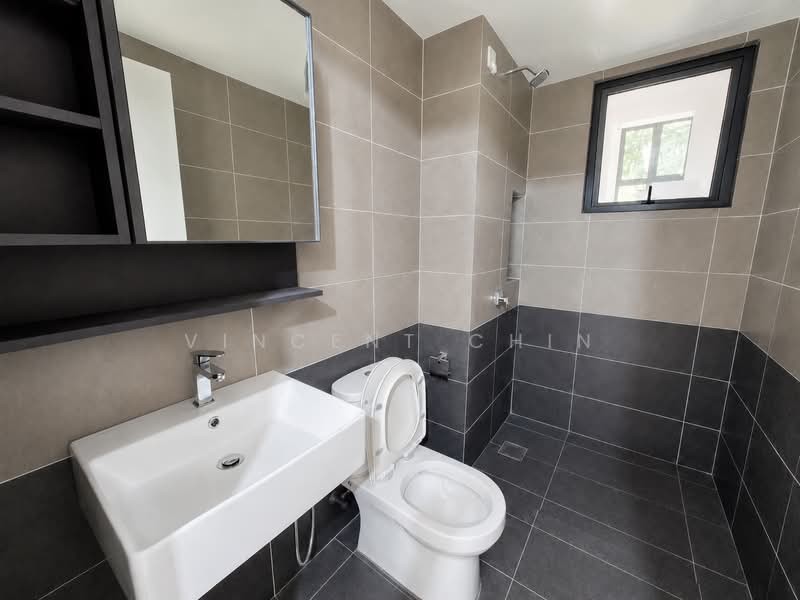 Service Residence for Sale at D'Clover Residences - Vincent Chin - Bathroom - PropertyGuru.com.my