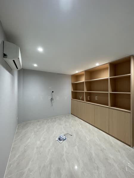 Pejabat untuk Disewa di Petaling Jaya (Selangor) - Terry Yee - Interior - PropertyGuru.com.my