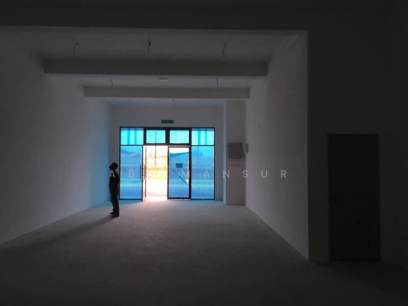 Kedai untuk Disewa di Alam Impian (Shah Alam) - Abu Mansur - Entrance - PropertyGuru.com.my