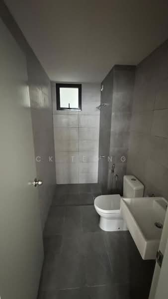 Kondominium untuk Disewa di M Astra - CK Teong - Bathroom - PropertyGuru.com.my