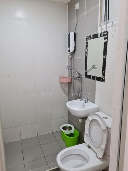 Kondominium untuk Disewa di Elit Heights @ Bayan City - Joey Cheah - Bathroom - PropertyGuru.com.my