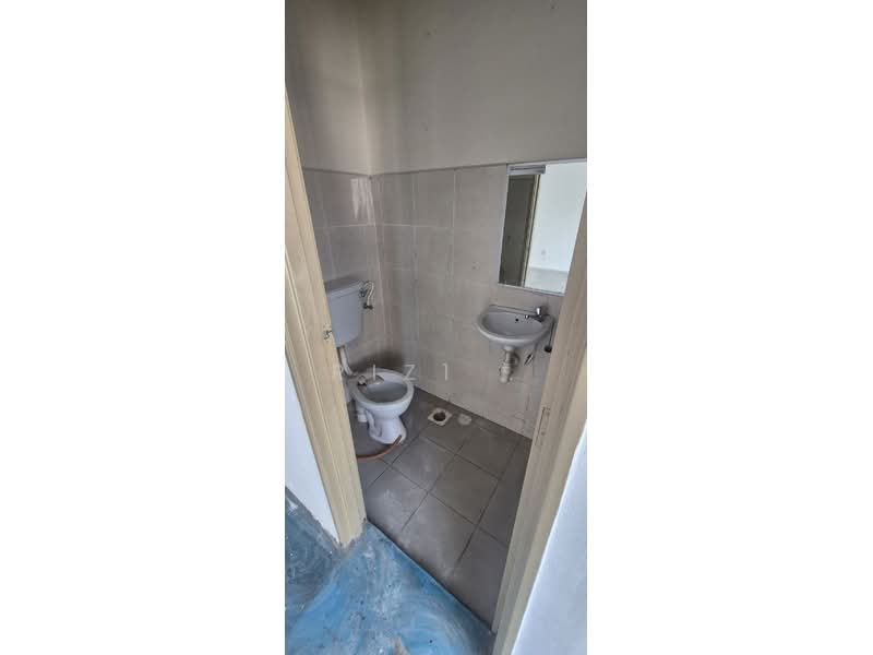 Shop / Office for Rent in Taman Shamelin Perkasa (Cheras) - RIZ1 . - Bathroom - PropertyGuru.com.my
