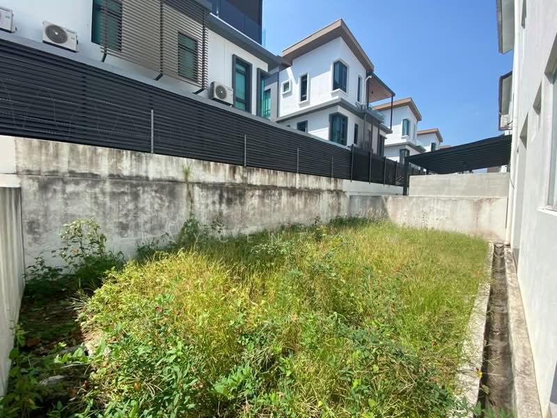 Semi-Detached House for Sale in Taman Naluri Emas (Seberang Jaya) - Raycent Lim - PropertyGuru.com.my