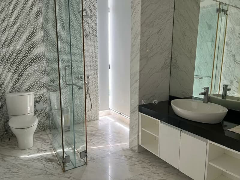 Kondominium untuk Disewa di Setia V Residences - Hoy Meng - Bathroom - PropertyGuru.com.my