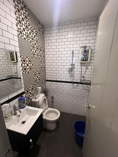 Service Residence for Rent at Summerton - Winson Chong - Bathroom - PropertyGuru.com.my