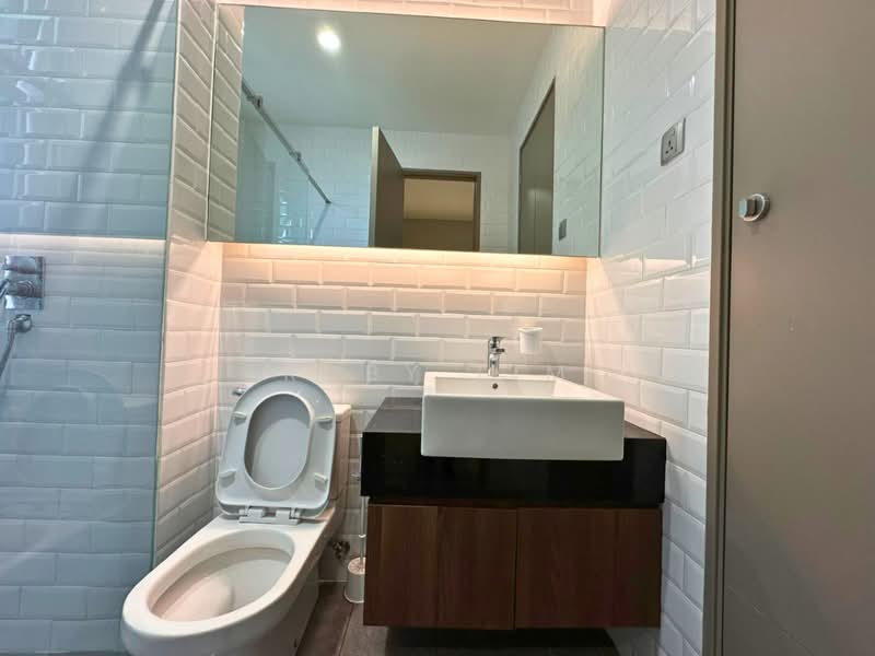 Service Residence for Sale at Serviced Residence @ Shaftsbury Putrajaya - Ruby Lim - Bathroom - PropertyGuru.com.my