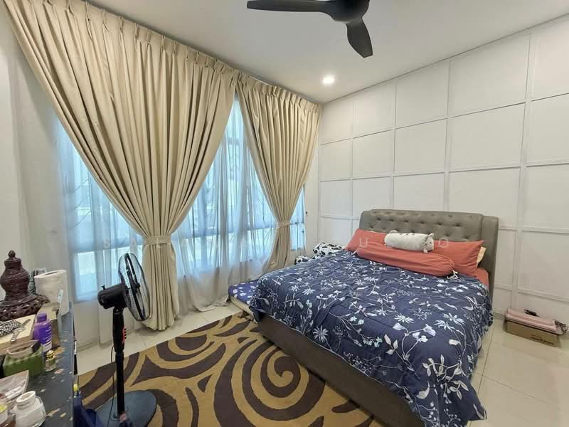 Rumah Teres 2 Tingkat untuk Disewa di Kampung Jalan Kebun (Shah Alam) - Salawati Busro - Bedroom - PropertyGuru.com.my