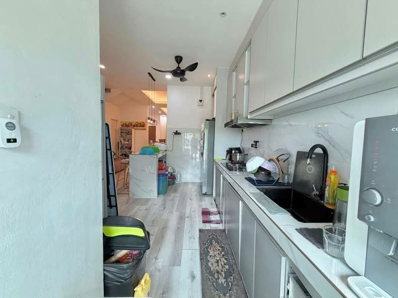 Rumah Teres 2 Tingkat untuk Disewa di Kampung Jalan Kebun (Shah Alam) - Salawati Busro - Kitchen - PropertyGuru.com.my