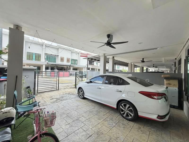 Rumah Teres 2 Tingkat untuk Disewa di Kampung Jalan Kebun (Shah Alam) - Salawati Busro - Exterior - PropertyGuru.com.my