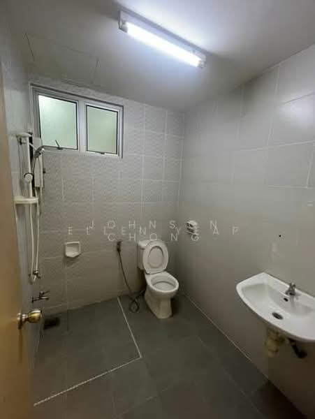 Apartment for Sale at Austin Suites (Permata Austin) - Johnson Chong - Bathroom - PropertyGuru.com.my