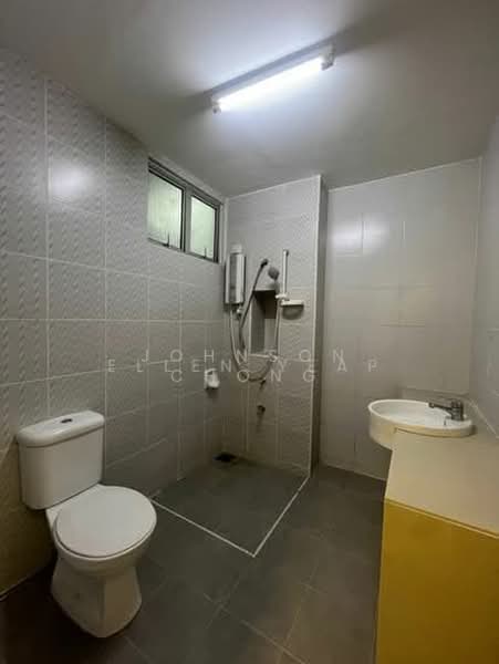 Apartment for Sale at Austin Suites (Permata Austin) - Johnson Chong - Bathroom - PropertyGuru.com.my