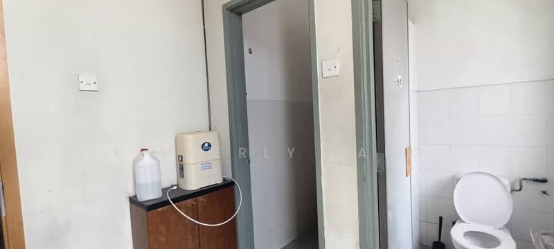 Office for Rent in Ampang Hilir (Ampang) - Kimberly Yang - Bathroom - PropertyGuru.com.my