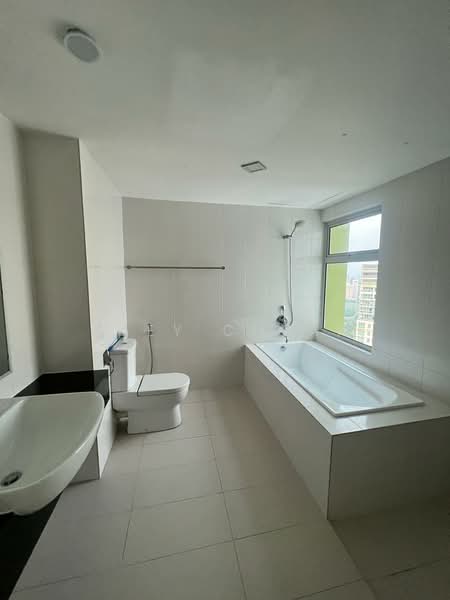 Condominium for Rent at The Latitude Condominium - Joey Cheah - Bathroom - PropertyGuru.com.my