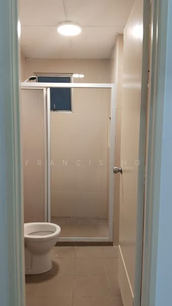 Servis Apartment untuk Disewa di OUG Parklane - Francis Ng - Bathroom - PropertyGuru.com.my