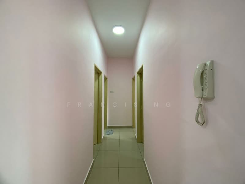 Kediaman Servis untuk Disewa di OUG Parklane - Francis Ng - Corridor - PropertyGuru.com.my