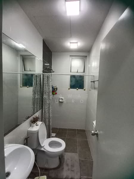 Servis Apartment untuk Disewa di Bsp Skypark - Salawati Busro - Bathroom - PropertyGuru.com.my