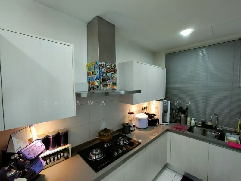 Servis Apartment untuk Disewa di Bsp Skypark - Salawati Busro - Kitchen - PropertyGuru.com.my