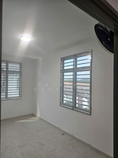 Rumah Teres untuk Disewa di Taman Kundang Jaya (Rawang) - Rajesh Kanesan - Interior - PropertyGuru.com.my